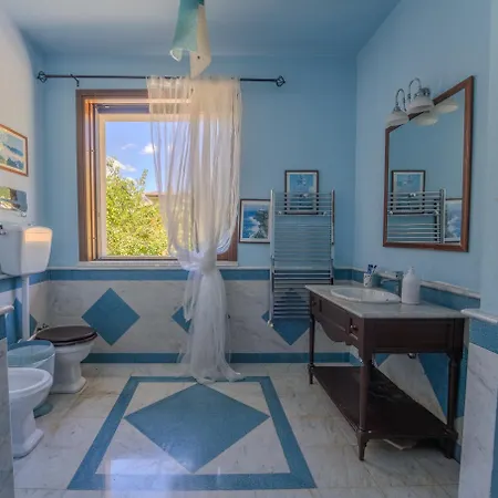 Mariangela Luxury Mondello